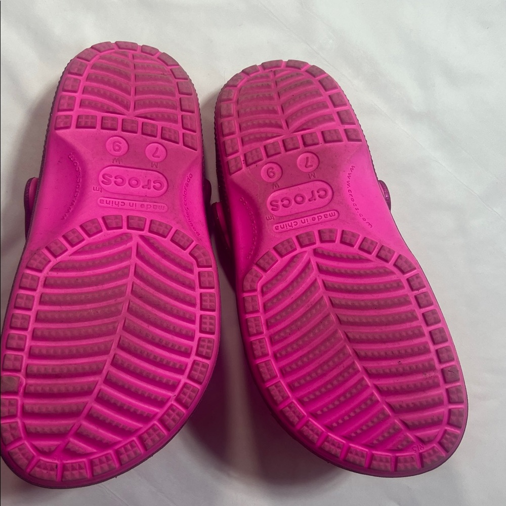 Crocs W9 M7 pink glitter - like new - Picture 3 of 6